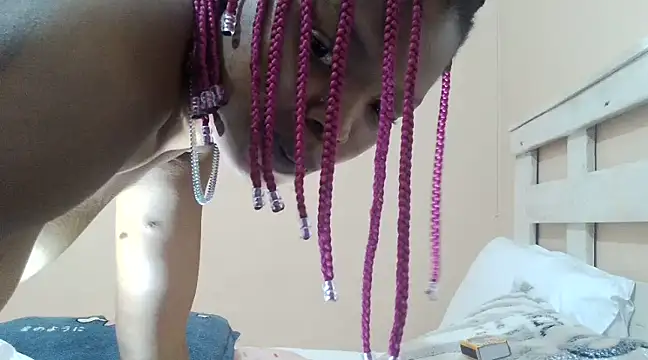 Snapshot of tropicalesen chatting on 2, 1, 2025 tropicalesen online show from 2, 1, 2025