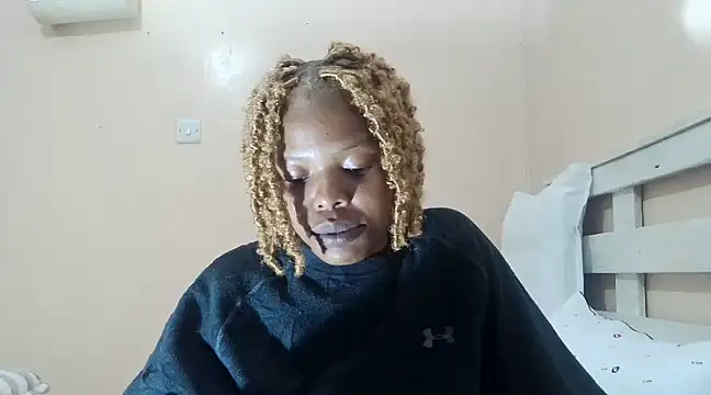 Snapshot of tropicalesen chatting on 8, 1, 2025 tropicalesen online show from 8, 1, 2025