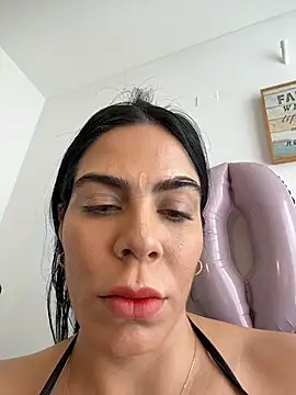 valecruz903 online show from 8, 11, 2025