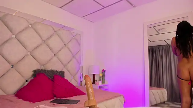 alessiaferry online show from 19, 2, 2025