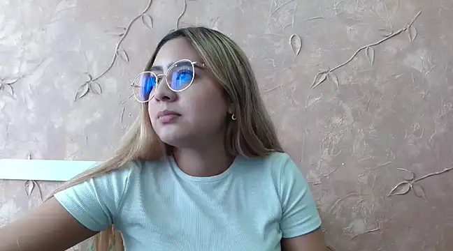 Miabonnett  online show from 27, 2, 2025