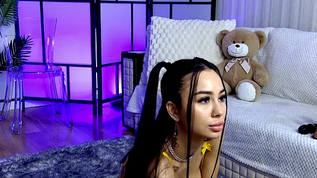 OnlyXandra online show from 23, 11, 2025