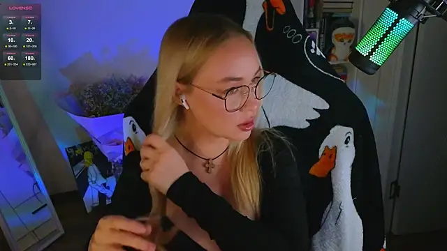 Emili1- online show from 10, 9, 2025