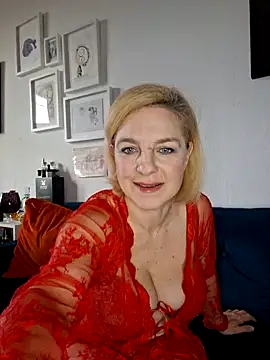 Snapshot of FrauleinSchmitt chatting on 31, 1, 2025 FrauleinSchmitt online show from 31, 1, 2025