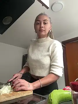 Snapshot of emma_oxford chatting on 3, 2, 2026 emma oxford online show from 3, 2, 2026