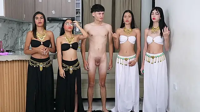 Snapshot of maidengirls chatting on 31, 10, 2025 maidengirls online show from 31, 10, 2025