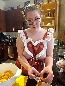 littlelustlamb online show from 24, 1, 2025