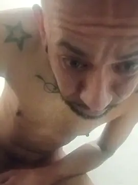 pineda1689 online show from 13, 4, 2026