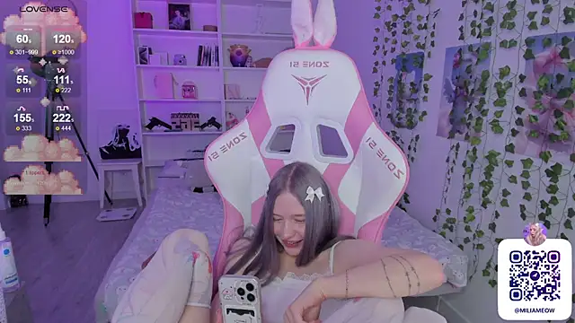 Milia Parker online show from 8, 12, 2024