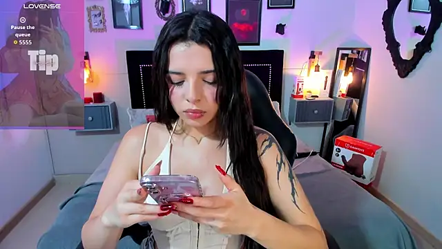 Snapshot of Charlotte__Benett chatting on 24, 7, 2026 Charlotte Benett online show from 24, 7, 2026