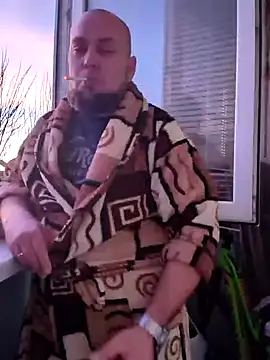 Amid7 online show from 2, 1, 2025