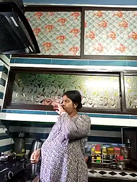 Beauty-queen online show from 23, 3, 2025