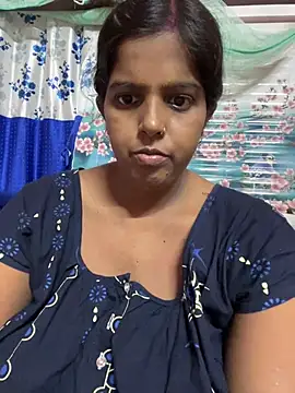 Snapshot of Beauty-queen chatting on 6, 7, 2026 Beauty-queen online show from 6, 7, 2026