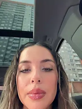 Alirawrz online show from 5, 11, 2025