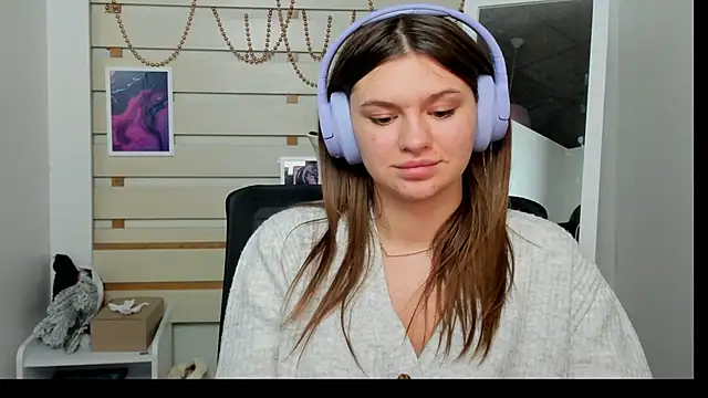 Josephine Kiss online show from 21, 1, 2025