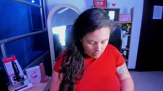 SaraThomso online show from 11, 11, 2025