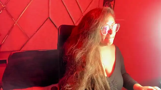 SaraThomso online show from 21, 11, 2025