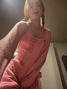 Lorraine Leon online show from 23, 12, 2024