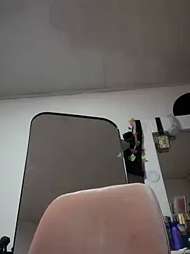 Lorraine Leon online show from 21, 3, 2025