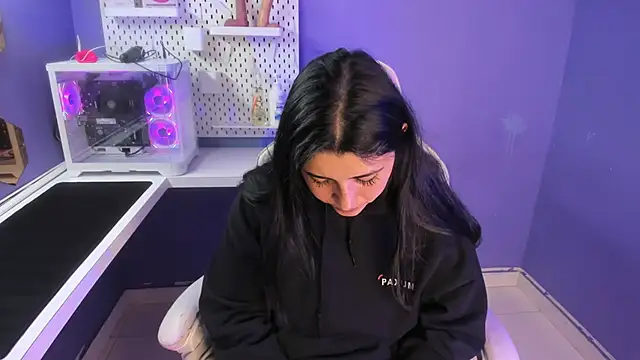 Danna 777  online show from 19, 10, 2025