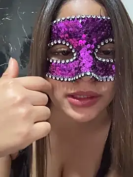 Saraaaaaaxnx online show from 18, 4, 2026