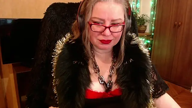 Miss Tress online show from 30, 12, 2024