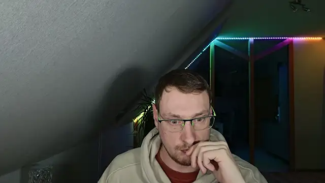 Snapshot of Relsxboy chatting on 4, 3, 2025 Relsxboy online show from 4, 3, 2025