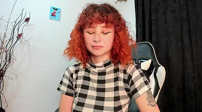 Snapshot of valent_27 chatting on 12, 12, 2024 valent 27 online show from 12, 12, 2024