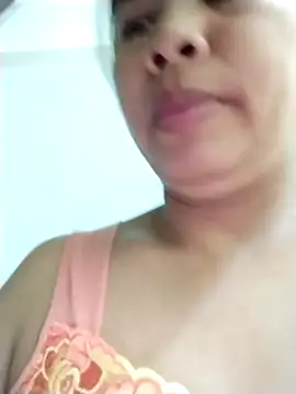 Snapshot of Lanyingxin18 chatting on 13, 1, 2025 Lanyingxin18 online show from 13, 1, 2025