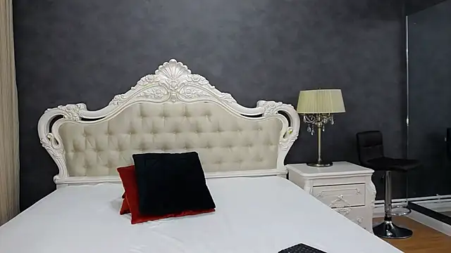 ArielBurn online show from 3, 12, 2024