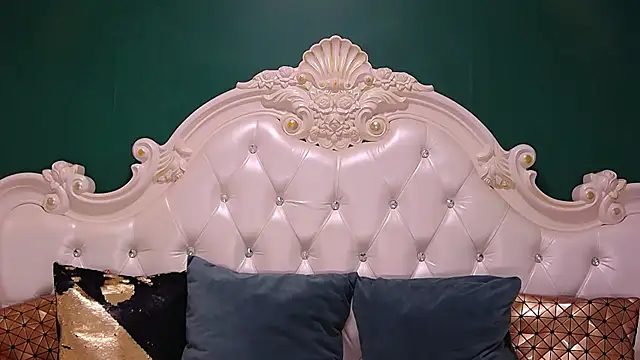 ArielBurn online show from 18, 10, 2025