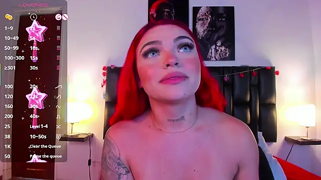 Snapshot of NicoleRouss chatting on 30, 1, 2025 NicoleRouss online show from 30, 1, 2025