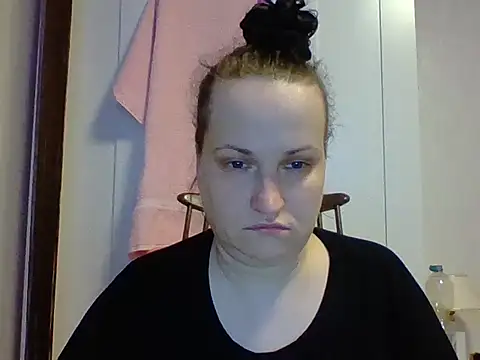  squirty cum lady  online show from 17, 3, 2025