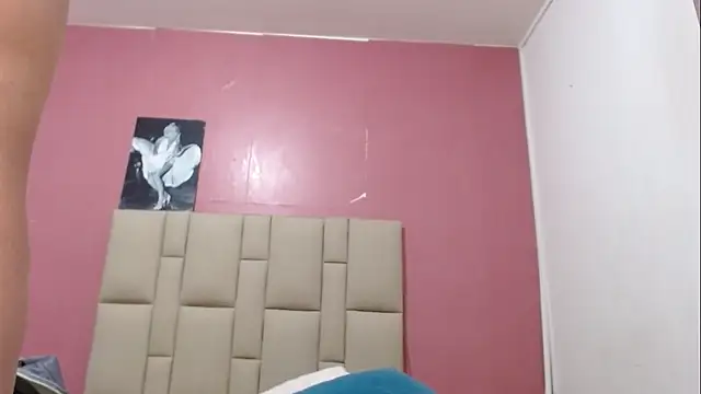 Amelia Debora Antonella online show from 5, 2, 2025