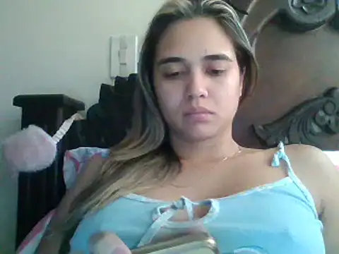 Snapshot of trianabell chatting on 16, 12, 2024 trianabell online show from 16, 12, 2024