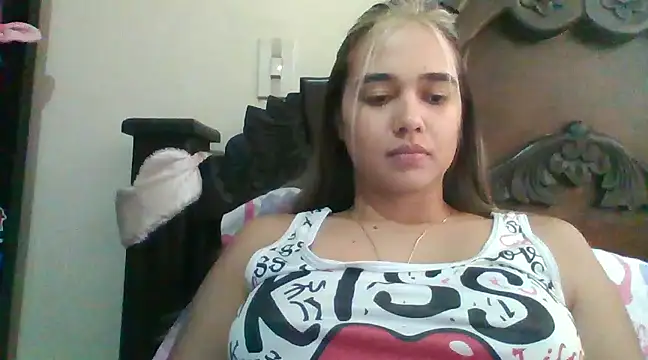 Snapshot of trianabell chatting on 26, 12, 2024 trianabell online show from 26, 12, 2024