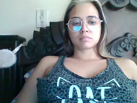 Snapshot of trianabell chatting on 29, 1, 2025 trianabell online show from 29, 1, 2025