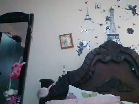 Snapshot of trianabell chatting on 28, 2, 2025 trianabell online show from 28, 2, 2025