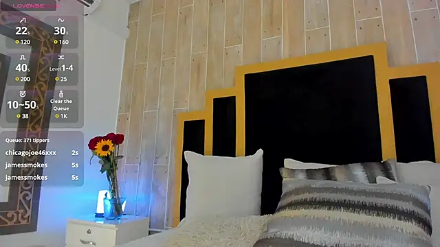 Snapshot of TamyHoney chatting on 11, 3, 2025 TamyHoney online show from 11, 3, 2025