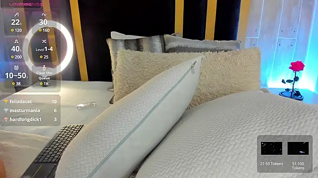 Snapshot of TamyHoney chatting on 12, 3, 2025 TamyHoney online show from 12, 3, 2025