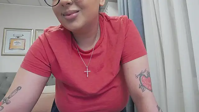 Snapshot of BustyAllyy chatting on 21, 3, 2026 BustyAllyy online show from 21, 3, 2026