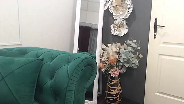 Snapshot of BustyAllyy chatting on 12, 4, 2026 BustyAllyy online show from 12, 4, 2026