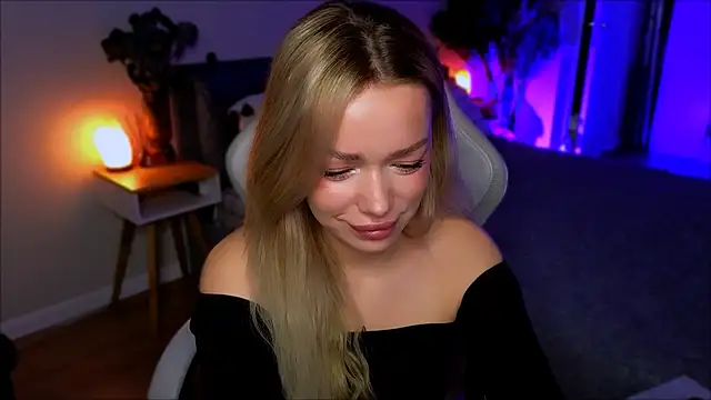 Lily Yin online show from 7, 3, 2026