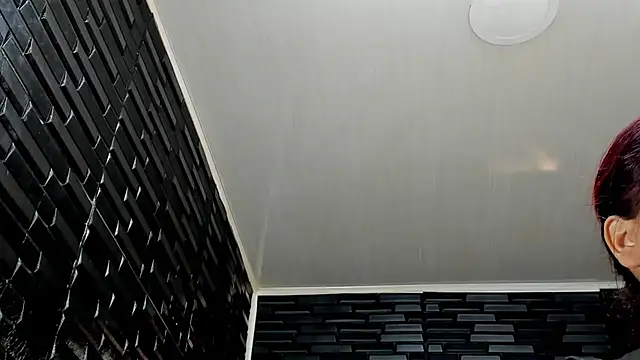 DaianaLutz online show from 18, 11, 2025