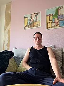 Schnubby1 online show from 9, 3, 2026