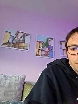 Snapshot of Schnubby1 chatting on 20, 4, 2026 Schnubby1 online show from 20, 4, 2026