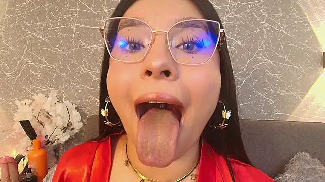 mia roux13 online show from 9, 2, 2025