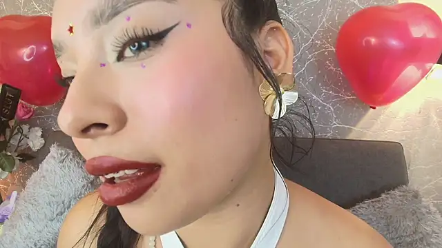 mia roux13 online show from 15, 2, 2025