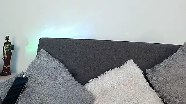 mia roux13 online show from 26, 9, 2025