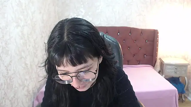 Snapshot of charlottemoonxz chatting on 8, 12, 2024 charlottemoonxz online show from 8, 12, 2024